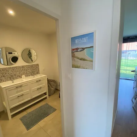 Sangatte-calais - Terrasse Vue - 2 Min A Pied De La Bed and breakfast