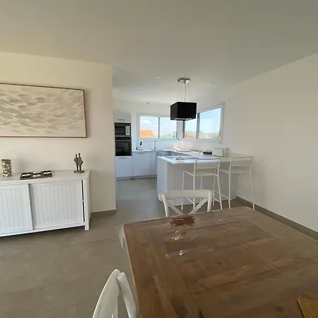 Bed and breakfast Sangatte-calais - Terrasse Vue - 2 Min A Pied De La